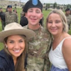 Meet your Posher, Jillian